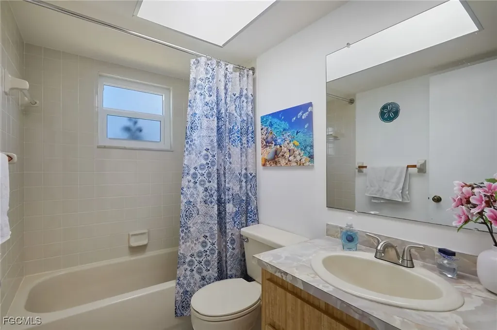 901 SE 23rd Terrace Cape Coral FL 33990