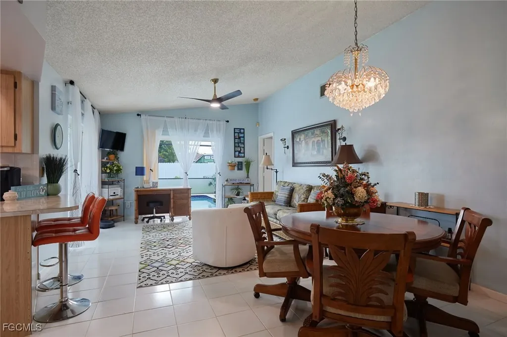 901 SE 23rd Terrace Cape Coral FL 33990