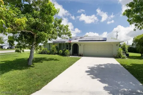 901 SE 23rd Terrace Cape Coral FL 33990