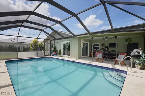 901 SE 23rd Terrace Cape Coral FL 33990