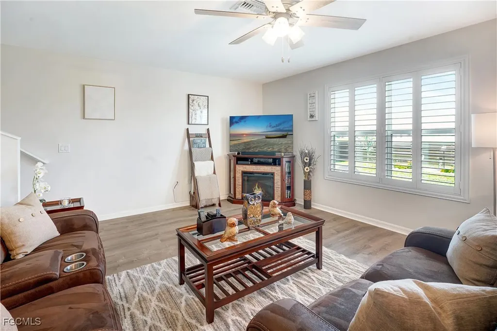 2200 NE Juanita Place Cape Coral FL 33909