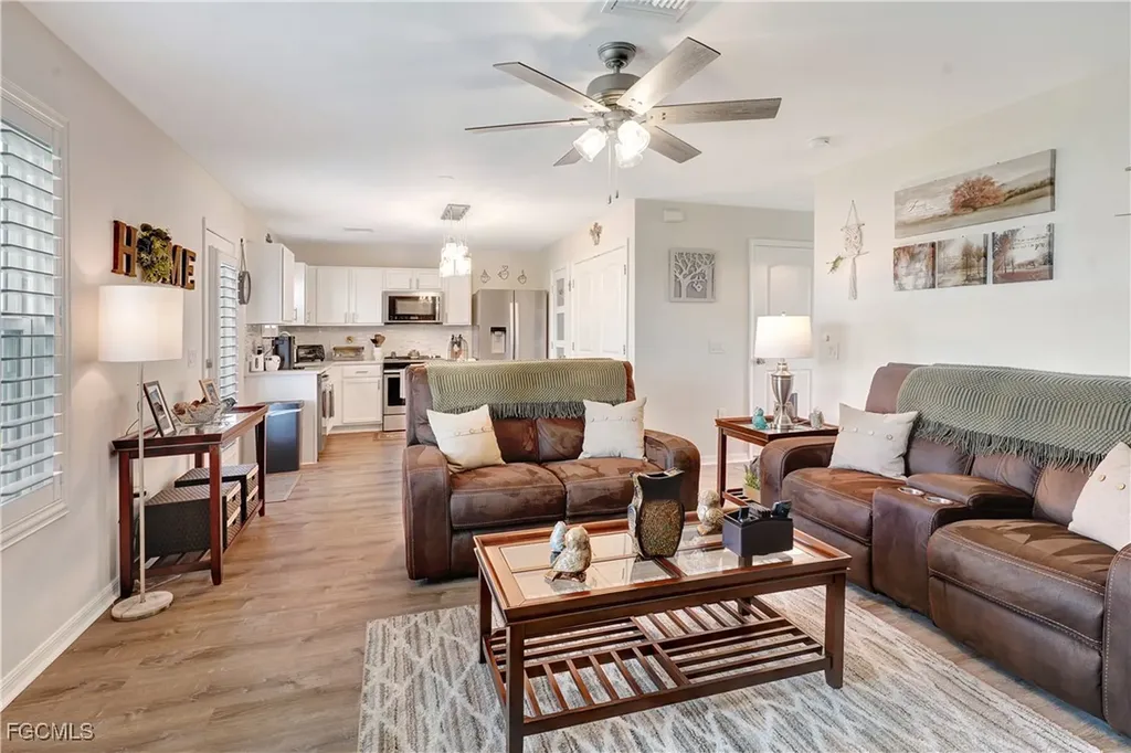 2200 NE Juanita Place Cape Coral FL 33909