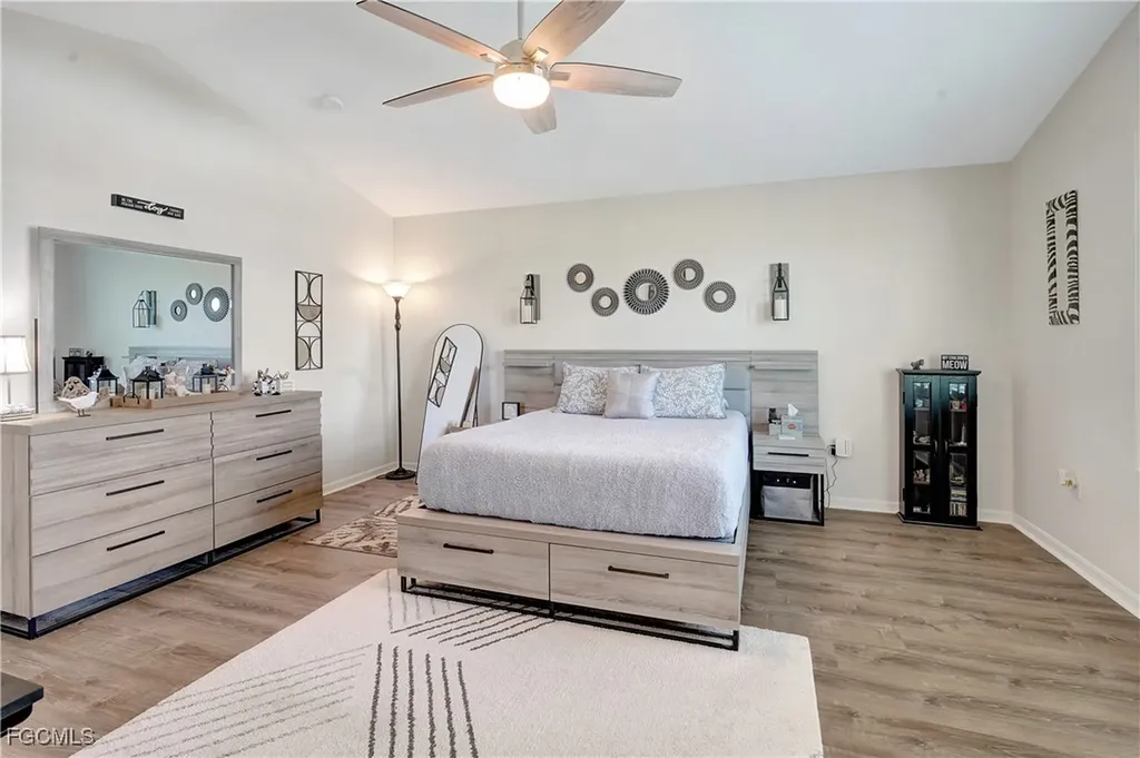 2200 NE Juanita Place Cape Coral FL 33909