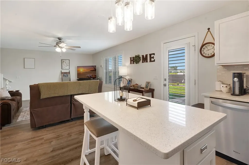 2200 NE Juanita Place Cape Coral FL 33909