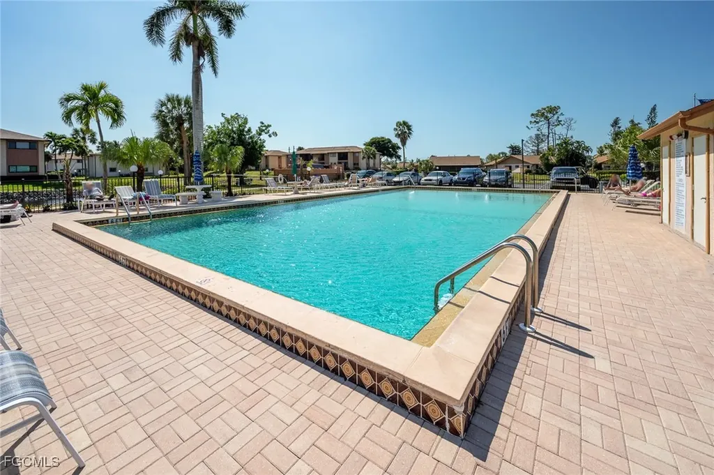 6498 Royal Woods Drive Fort Myers FL 33908