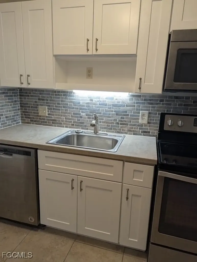 6498 Royal Woods Drive Fort Myers FL 33908