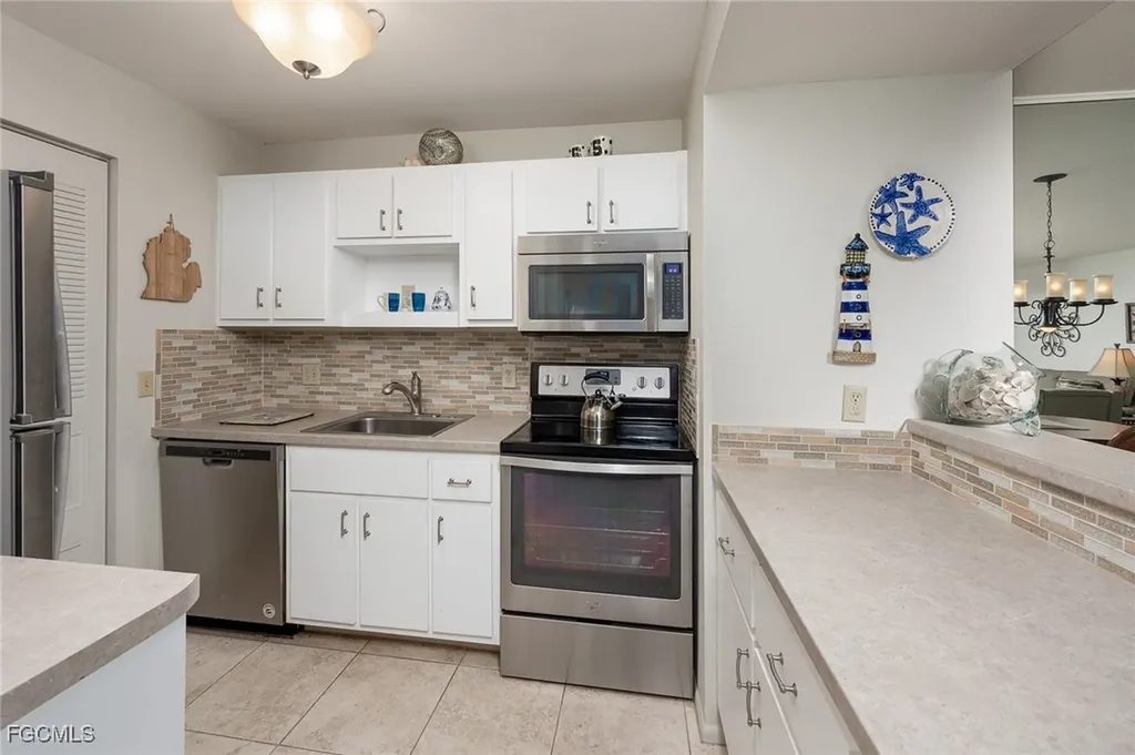 6498 Royal Woods Drive Fort Myers FL 33908
