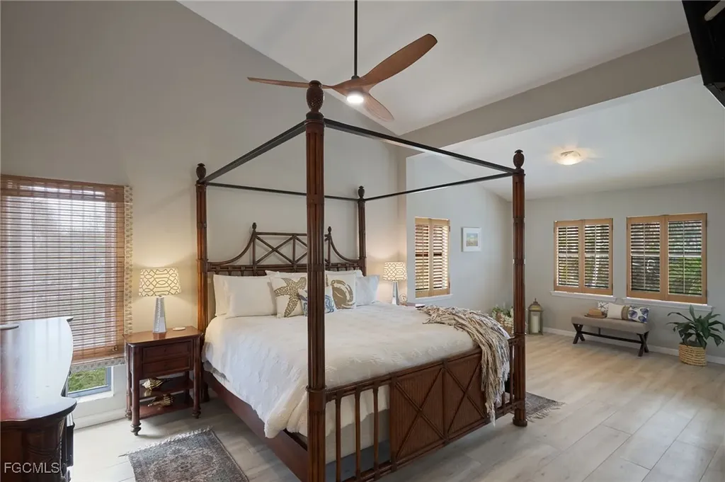 1241 Junonia Street Sanibel FL 33957