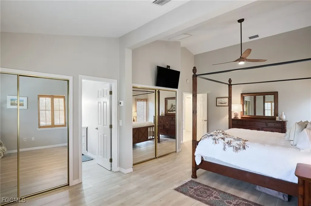 1241 Junonia Street Sanibel FL 33957