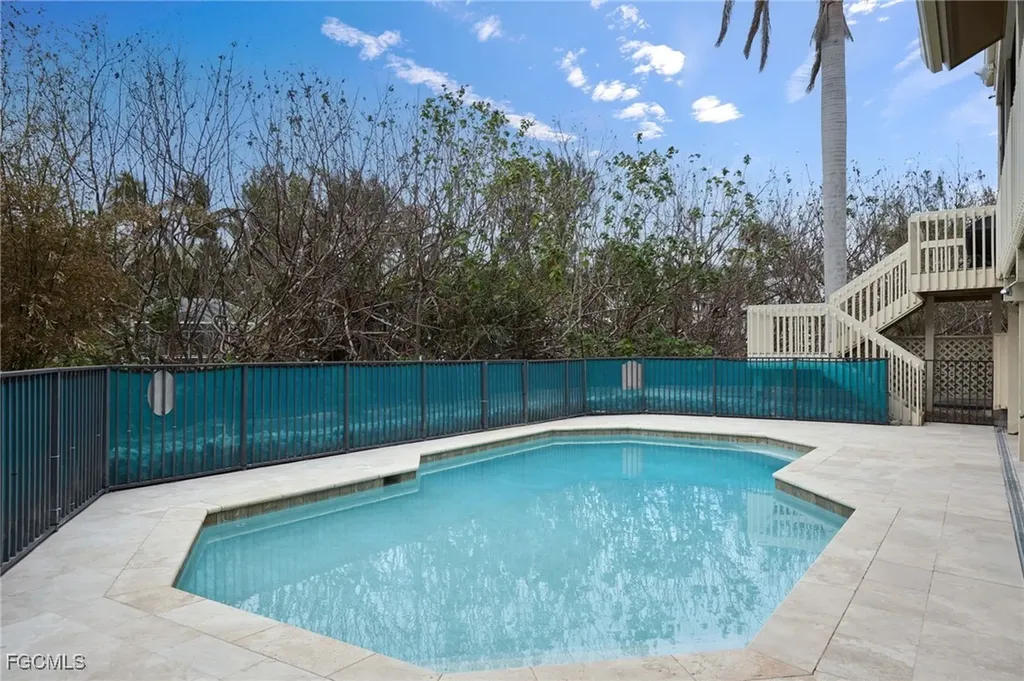 1241 Junonia Street Sanibel FL 33957
