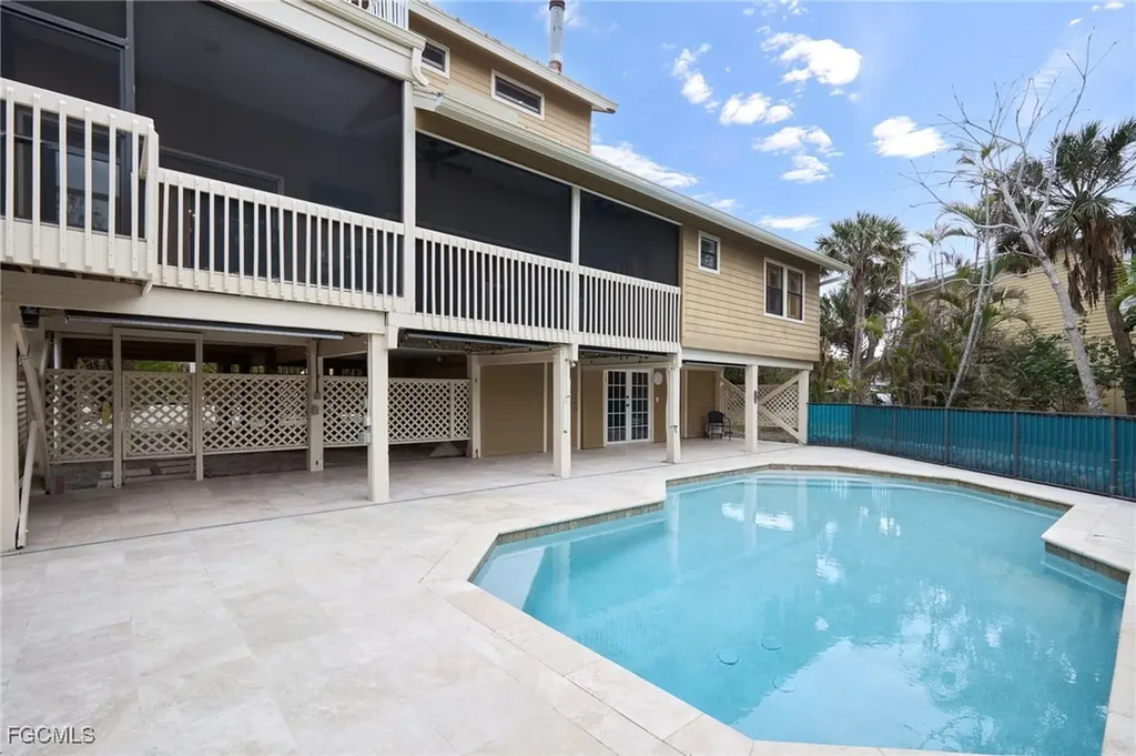 1241 Junonia Street Sanibel FL 33957