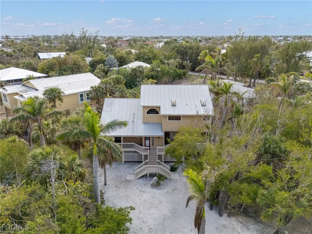 1241 Junonia Street Sanibel FL 33957