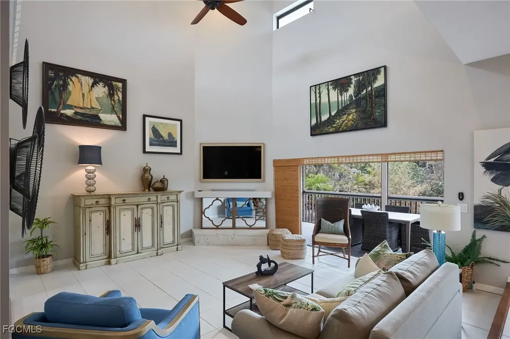 1241 Junonia Street Sanibel FL 33957