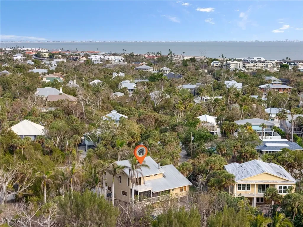 1241 Junonia Street Sanibel FL 33957