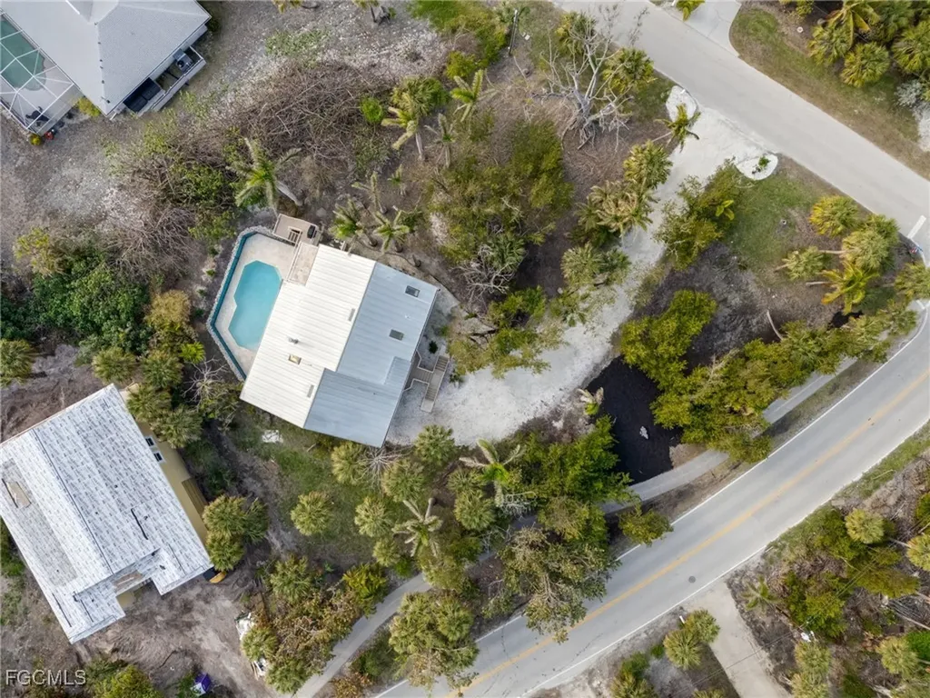 1241 Junonia Street Sanibel FL 33957