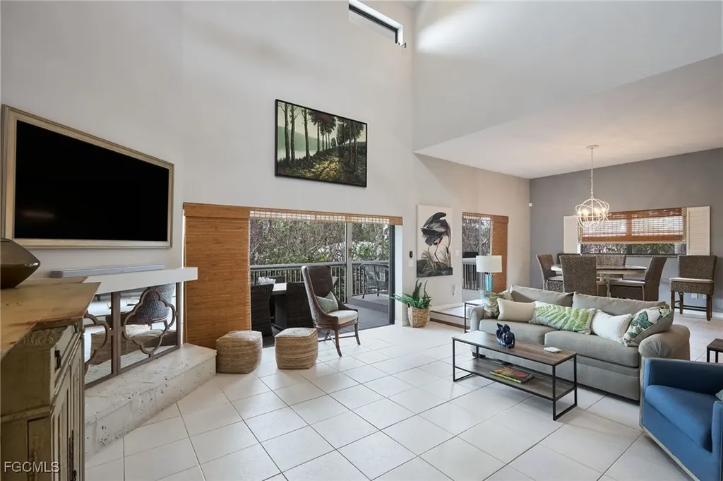 1241 Junonia Street Sanibel FL 33957