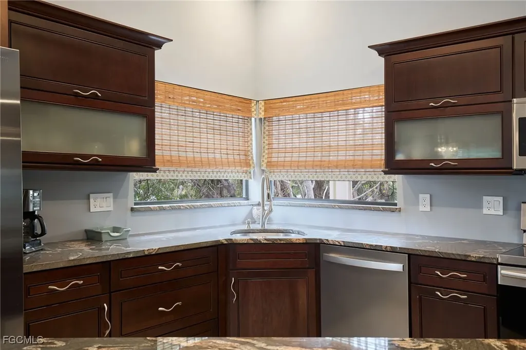 1241 Junonia Street Sanibel FL 33957