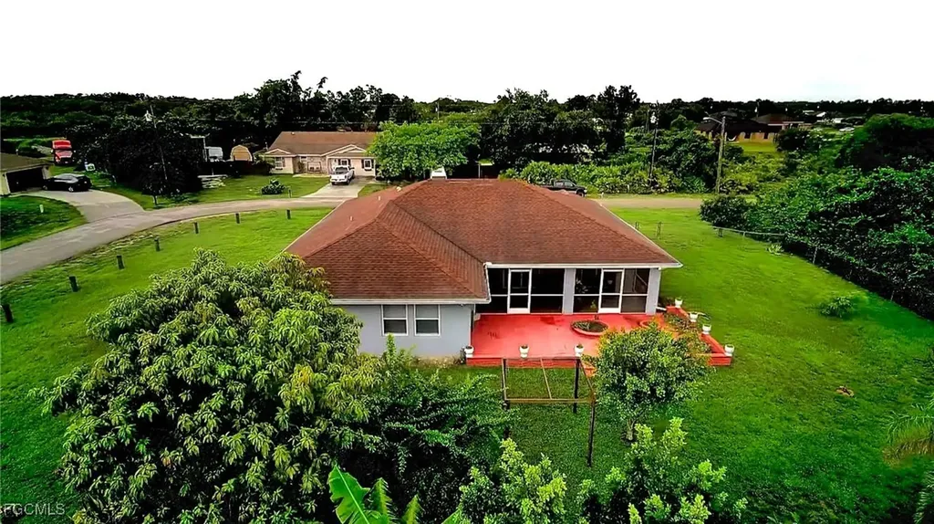 902 Susan Avenue N Lehigh Acres FL 33971
