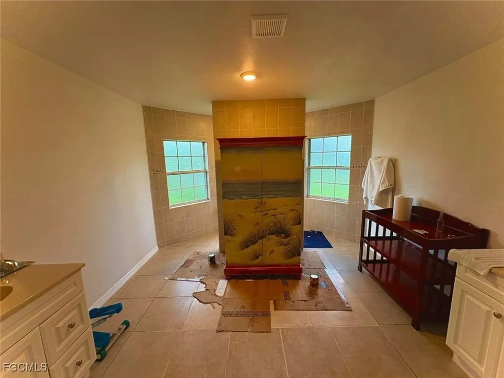 902 Susan Avenue N Lehigh Acres FL 33971