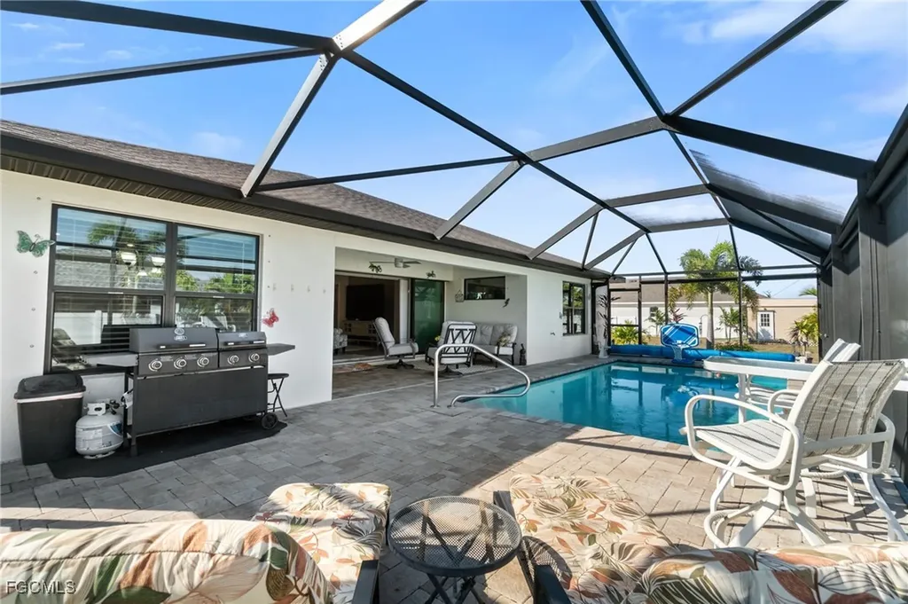 2505 NW 19th Place Cape Coral FL 33993