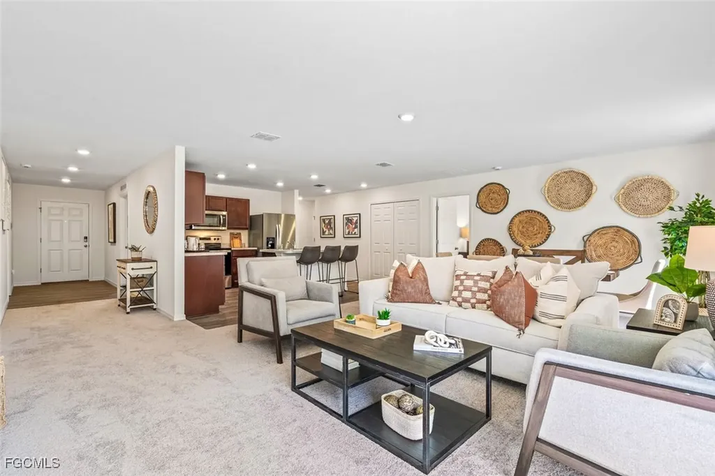 2122 NW 9th Place Cape Coral FL 33993