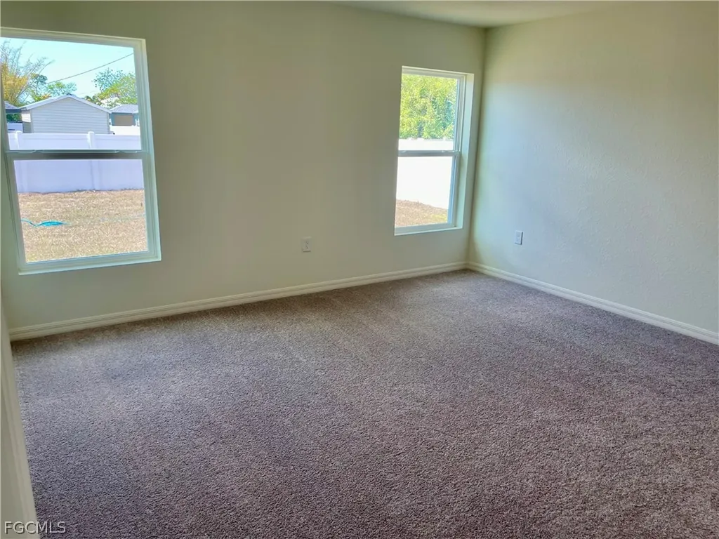 2122 NW 9th Place Cape Coral FL 33993