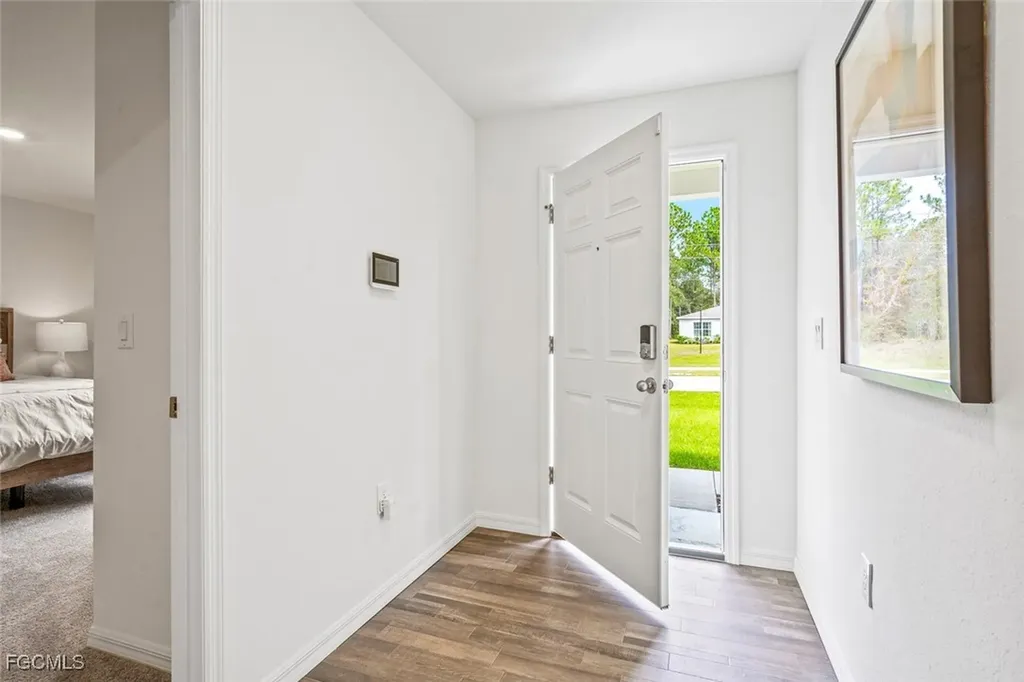 2122 NW 9th Place Cape Coral FL 33993