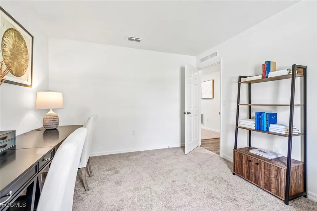 2122 NW 9th Place Cape Coral FL 33993