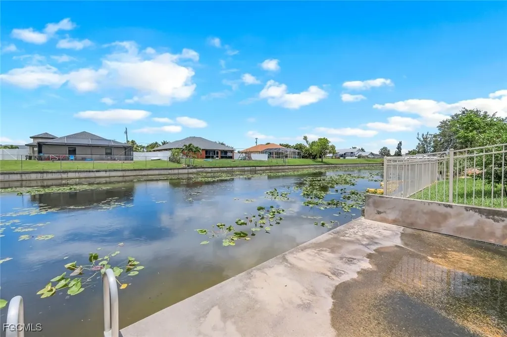 3214 SW 11th Place Cape Coral FL 33914