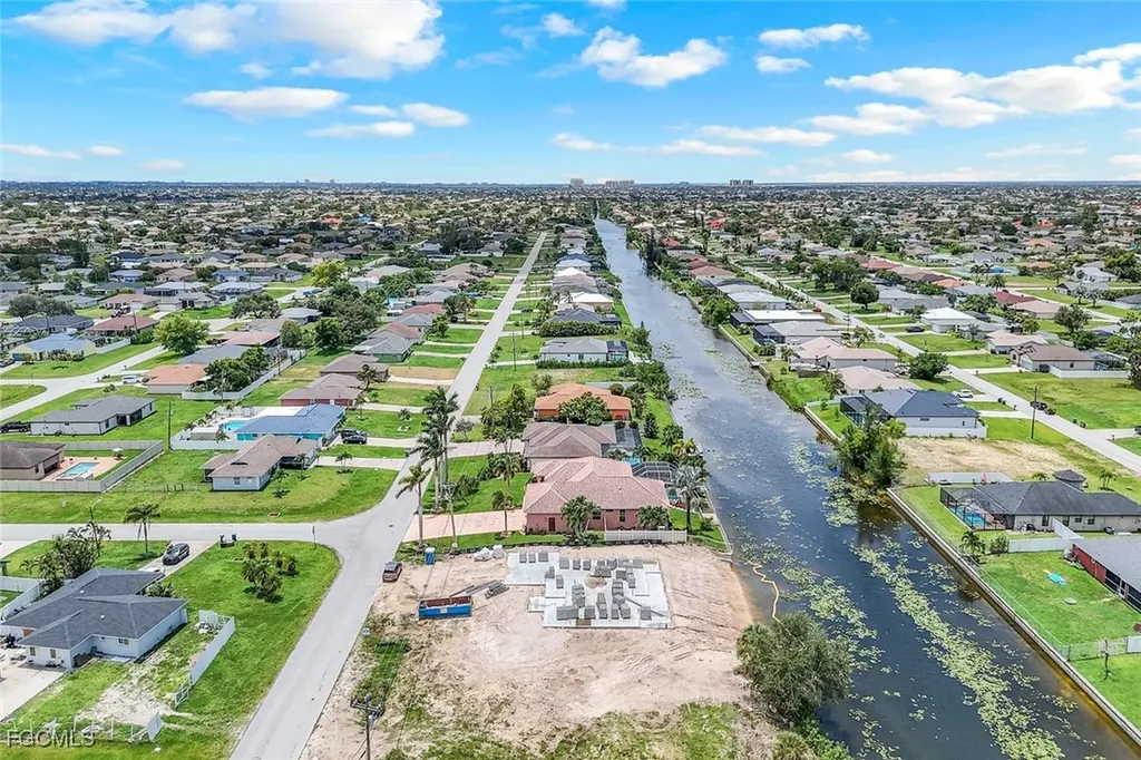 3214 SW 11th Place Cape Coral FL 33914