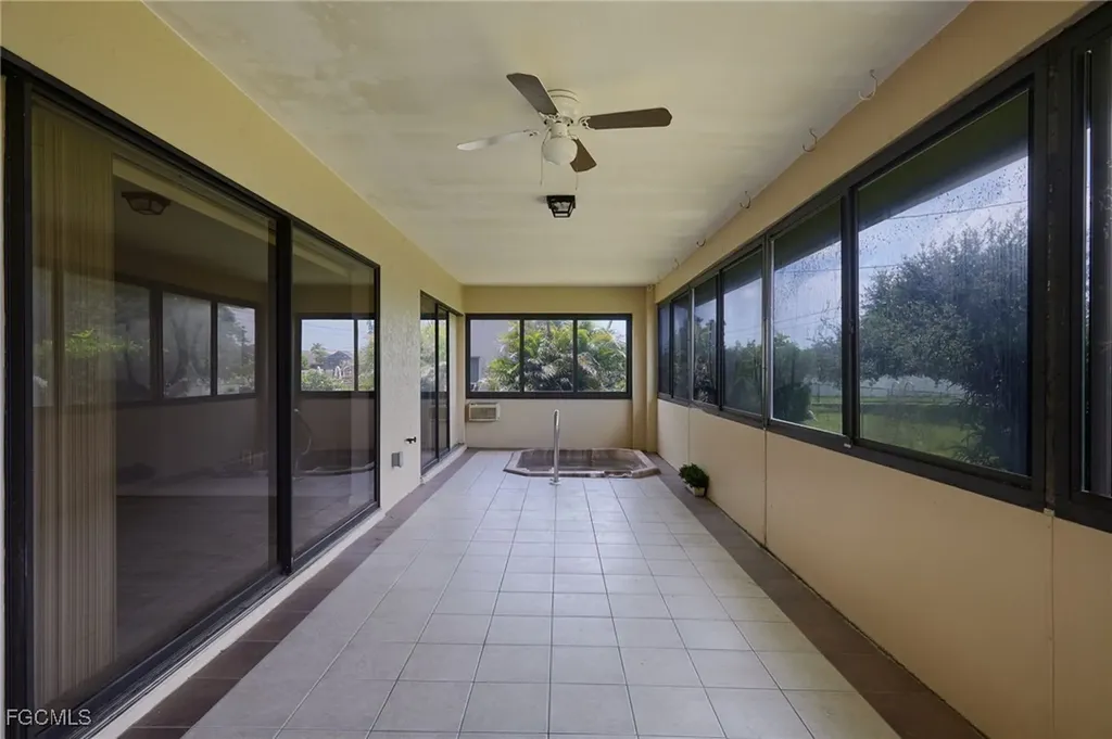 1942 SE 8th Place Cape Coral FL 33990