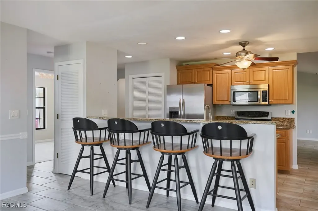 1942 SE 8th Place Cape Coral FL 33990