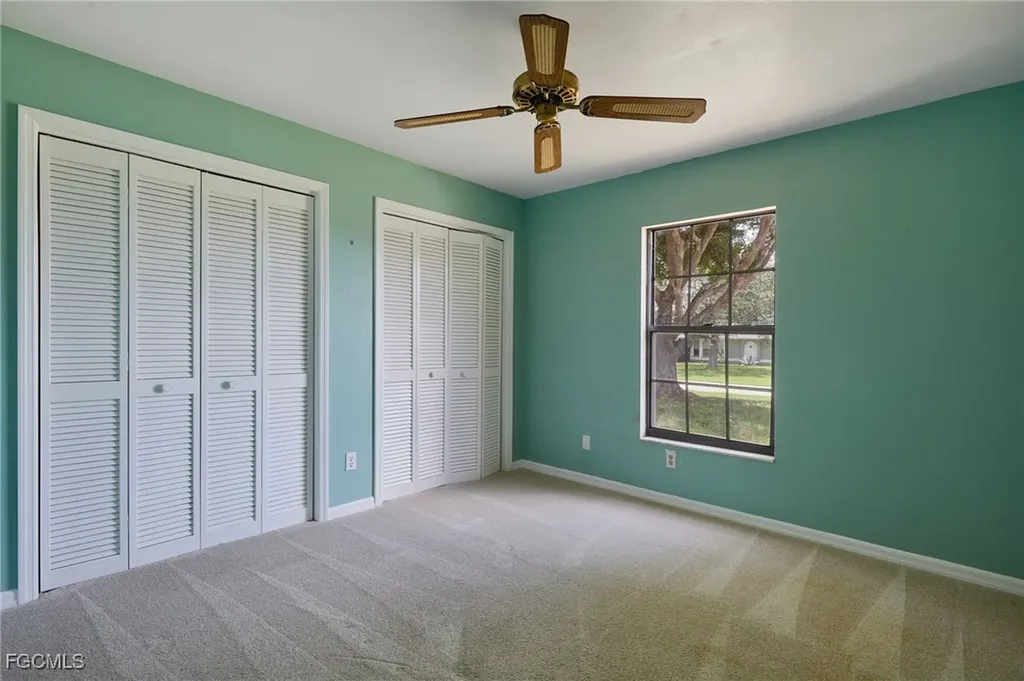 1942 SE 8th Place Cape Coral FL 33990