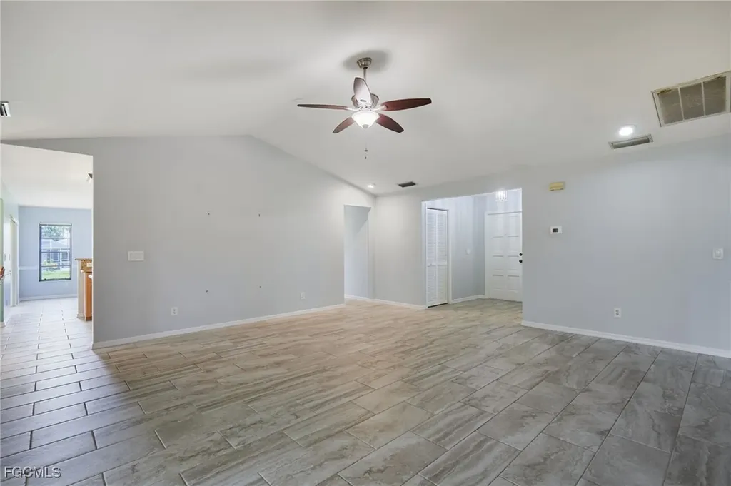 1942 SE 8th Place Cape Coral FL 33990