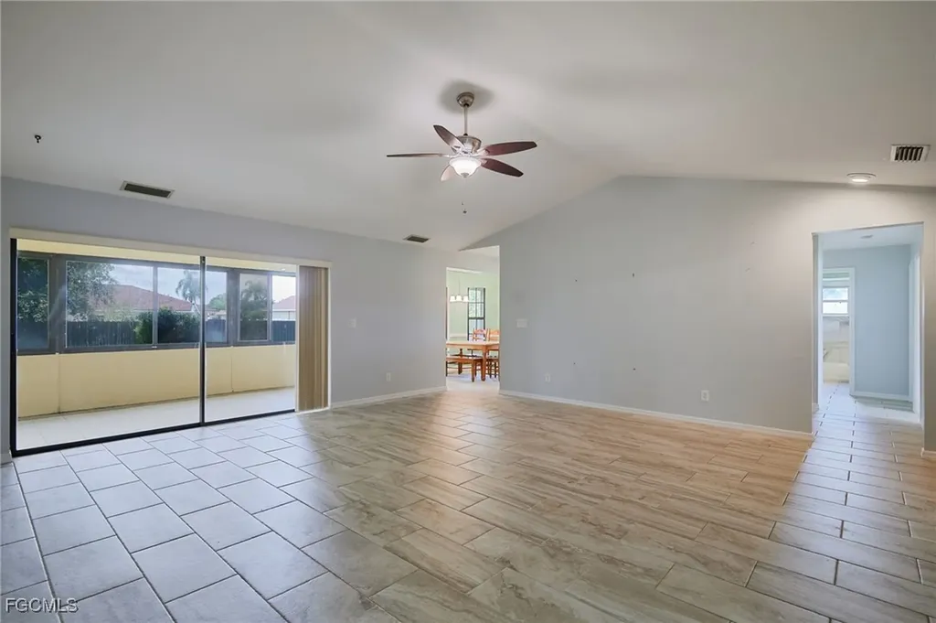 1942 SE 8th Place Cape Coral FL 33990