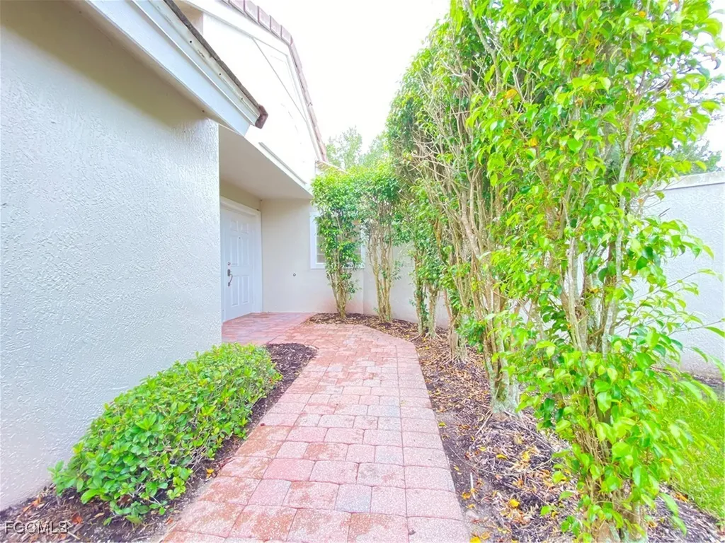 2287 Summersweet Drive Alva FL 33920