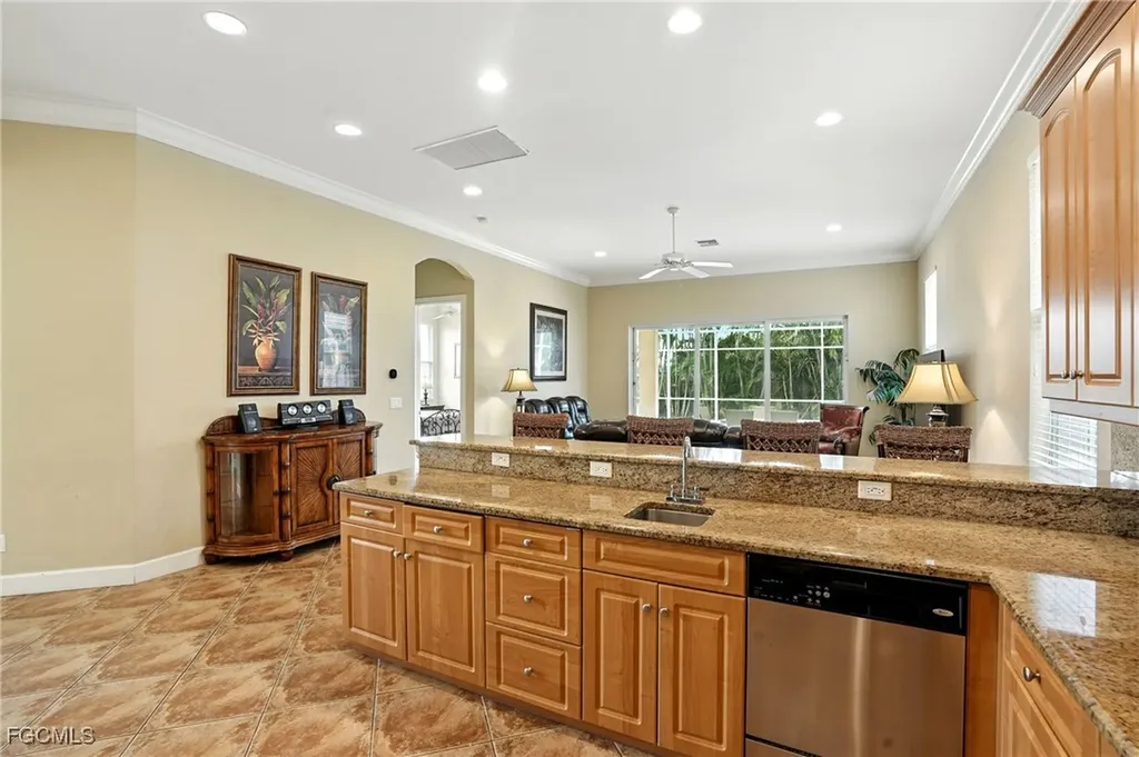 594 110th Avenue N Naples FL 34108