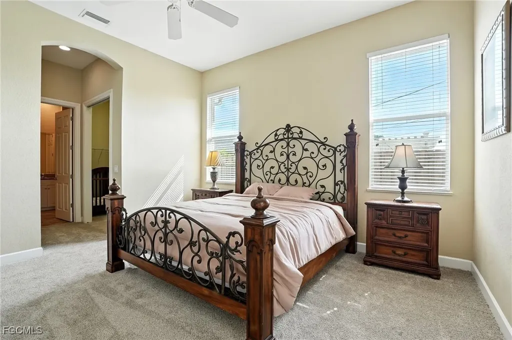 594 110th Avenue N Naples FL 34108