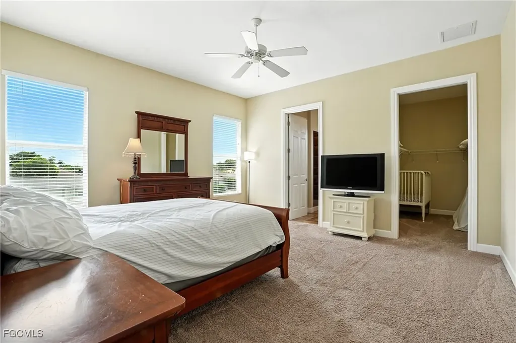 594 110th Avenue N Naples FL 34108
