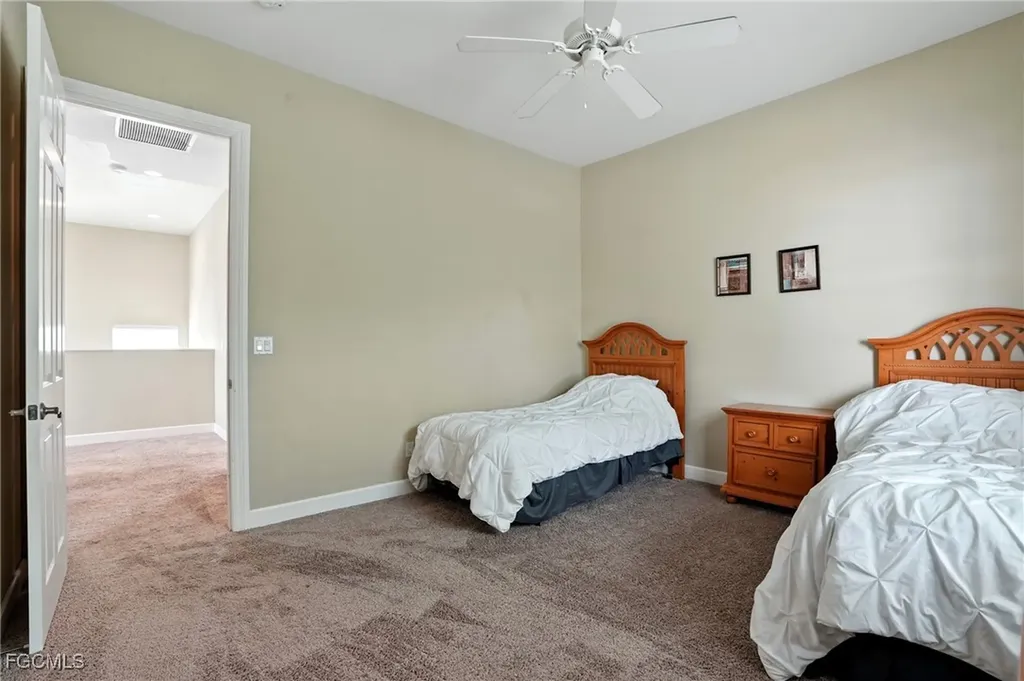 594 110th Avenue N Naples FL 34108