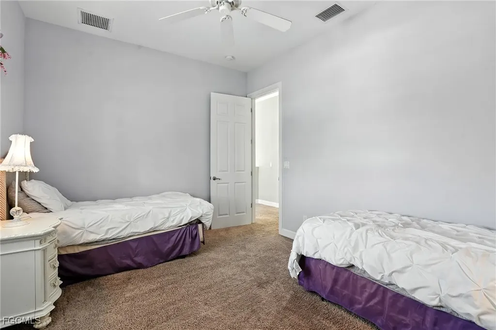 594 110th Avenue N Naples FL 34108