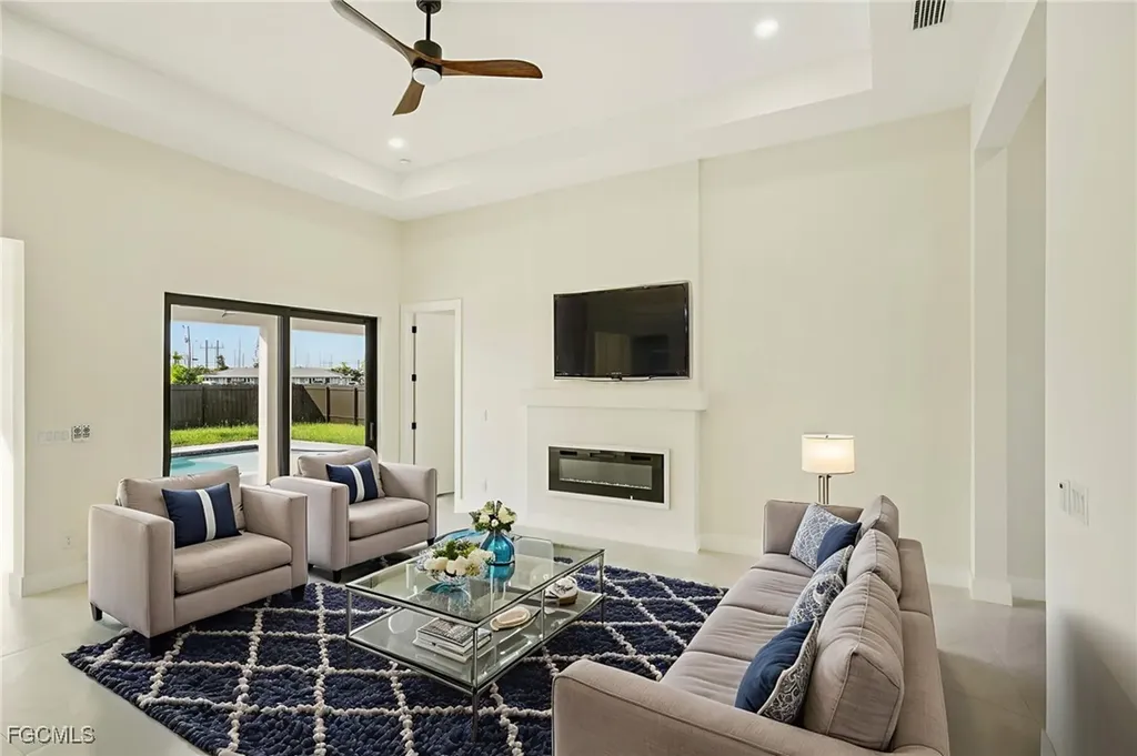 357 El Dorado Boulevard S Cape Coral FL 33991