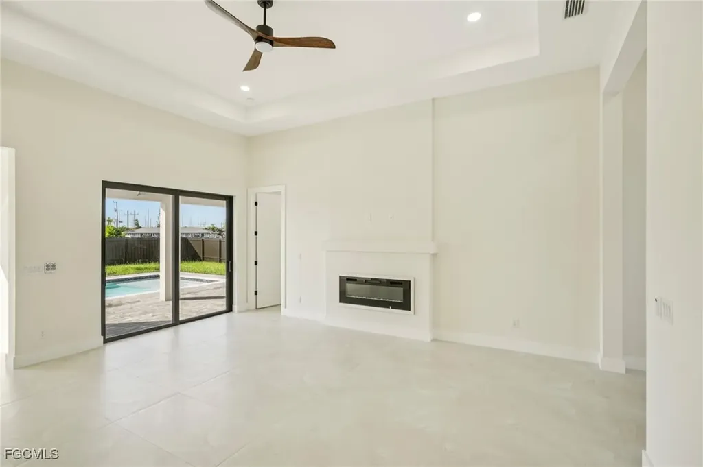 357 El Dorado Boulevard S Cape Coral FL 33991