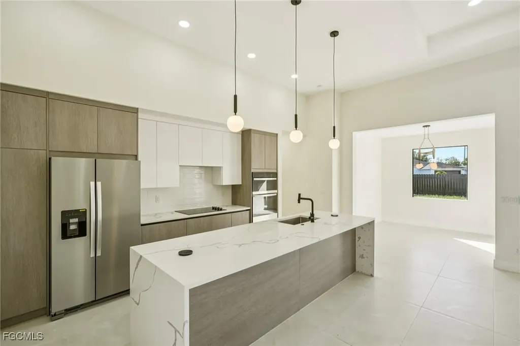 357 El Dorado Boulevard S Cape Coral FL 33991