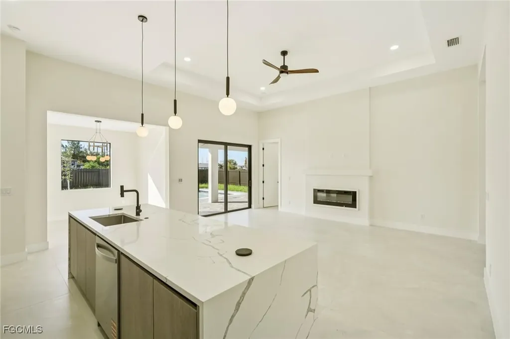 357 El Dorado Boulevard S Cape Coral FL 33991