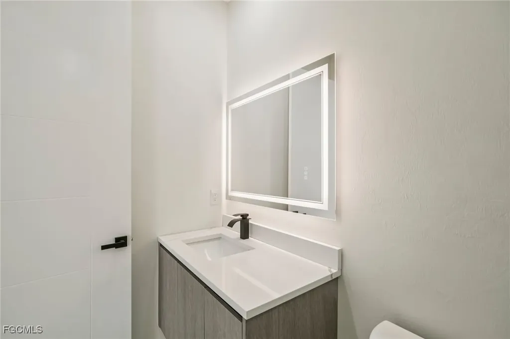 357 El Dorado Boulevard S Cape Coral FL 33991