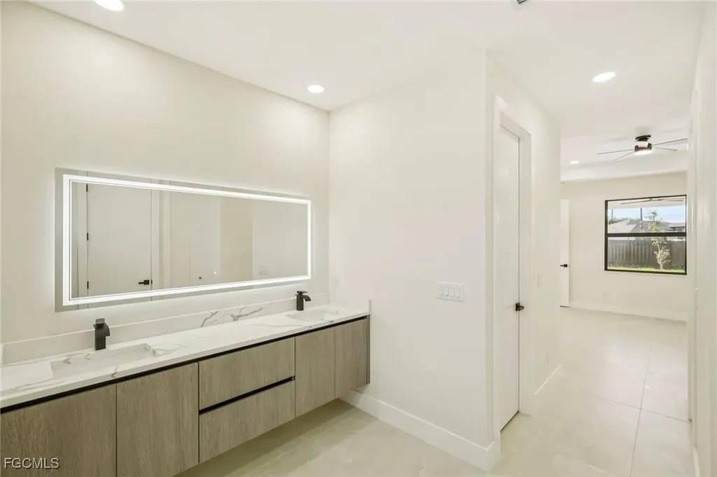 357 El Dorado Boulevard S Cape Coral FL 33991