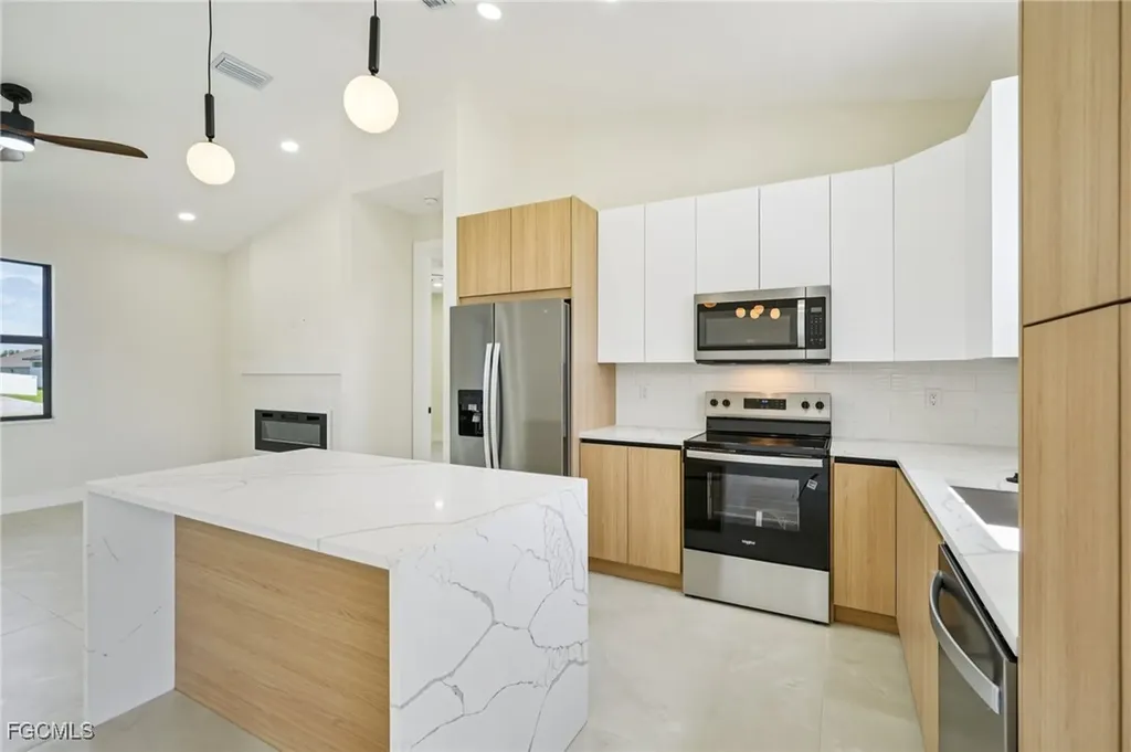 353 El Dorado Boulevard S Cape Coral FL 33991