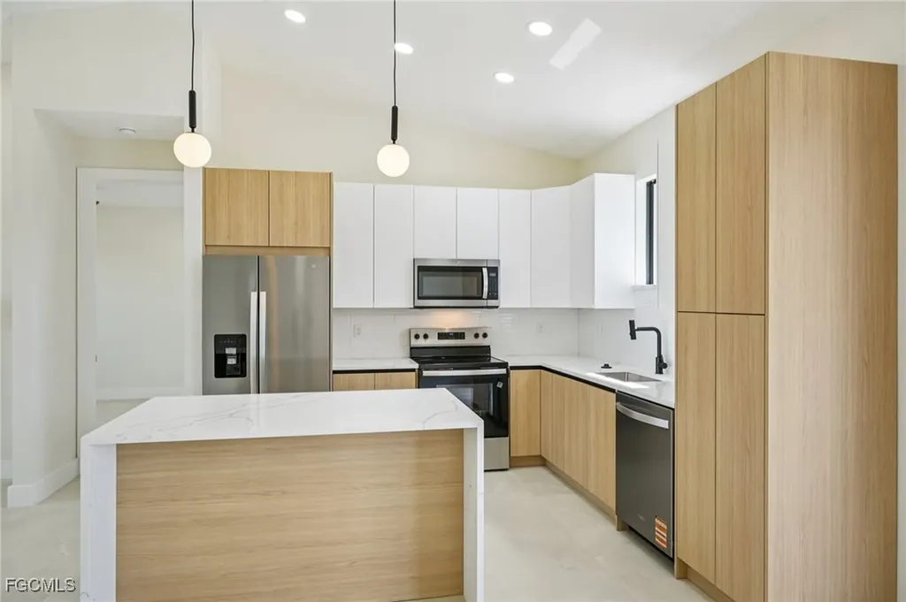 353 El Dorado Boulevard S Cape Coral FL 33991