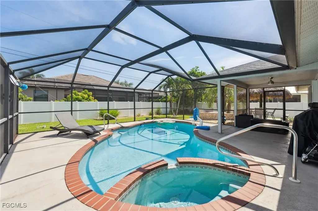 1913 SW 51st Terrace Cape Coral FL 33914